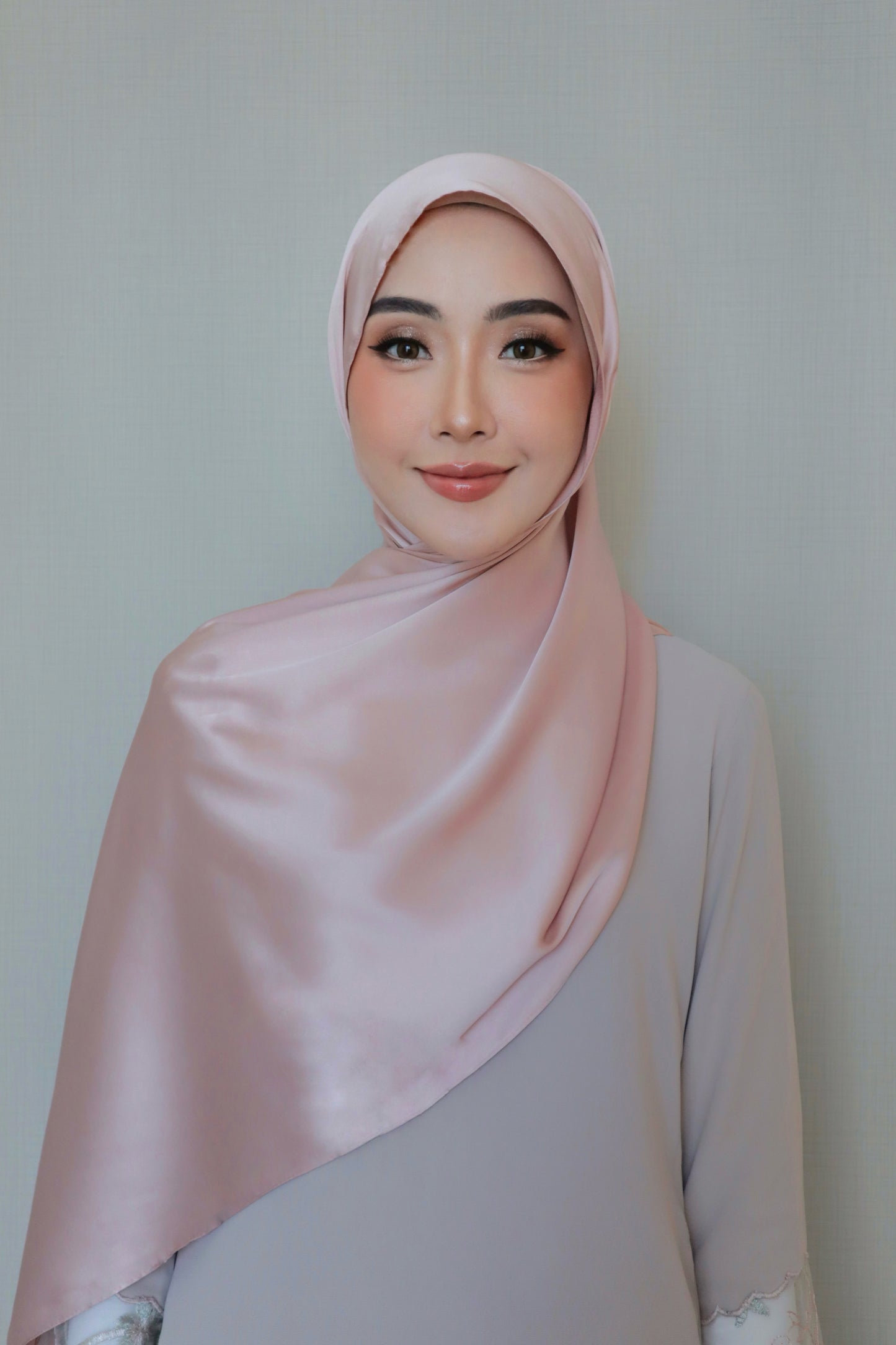 Royale Satin Shawl 2.0