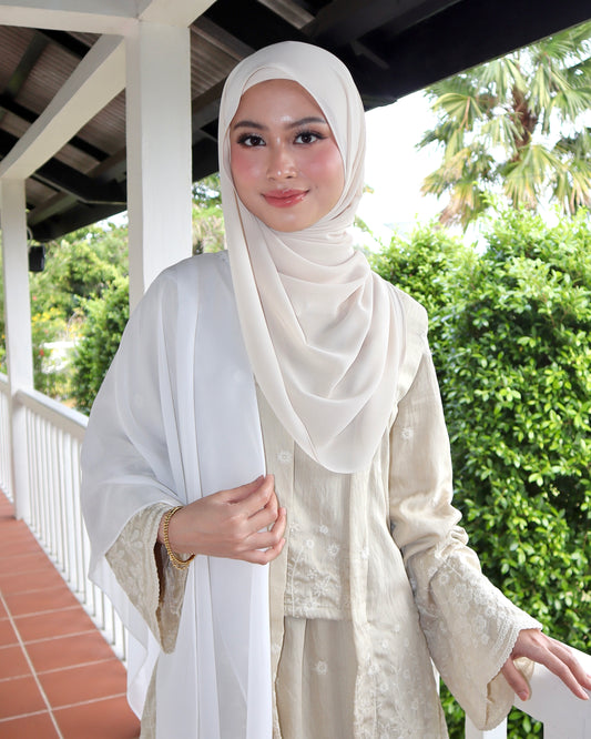 Leesa Shawl