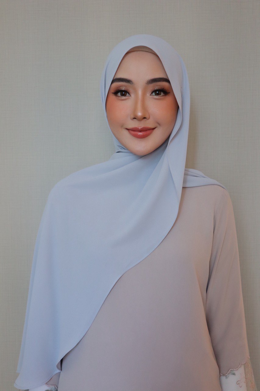 Ayra Shawl