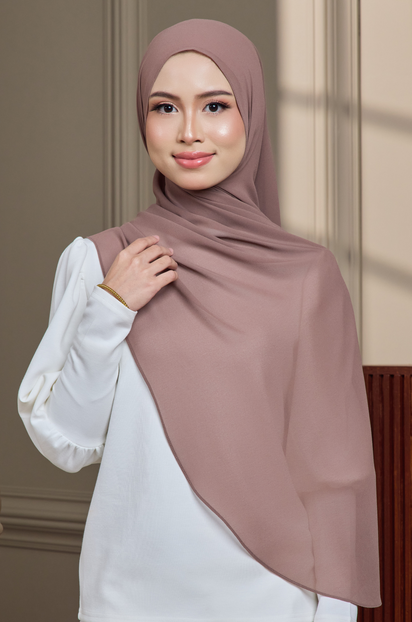 Leesa Shawl