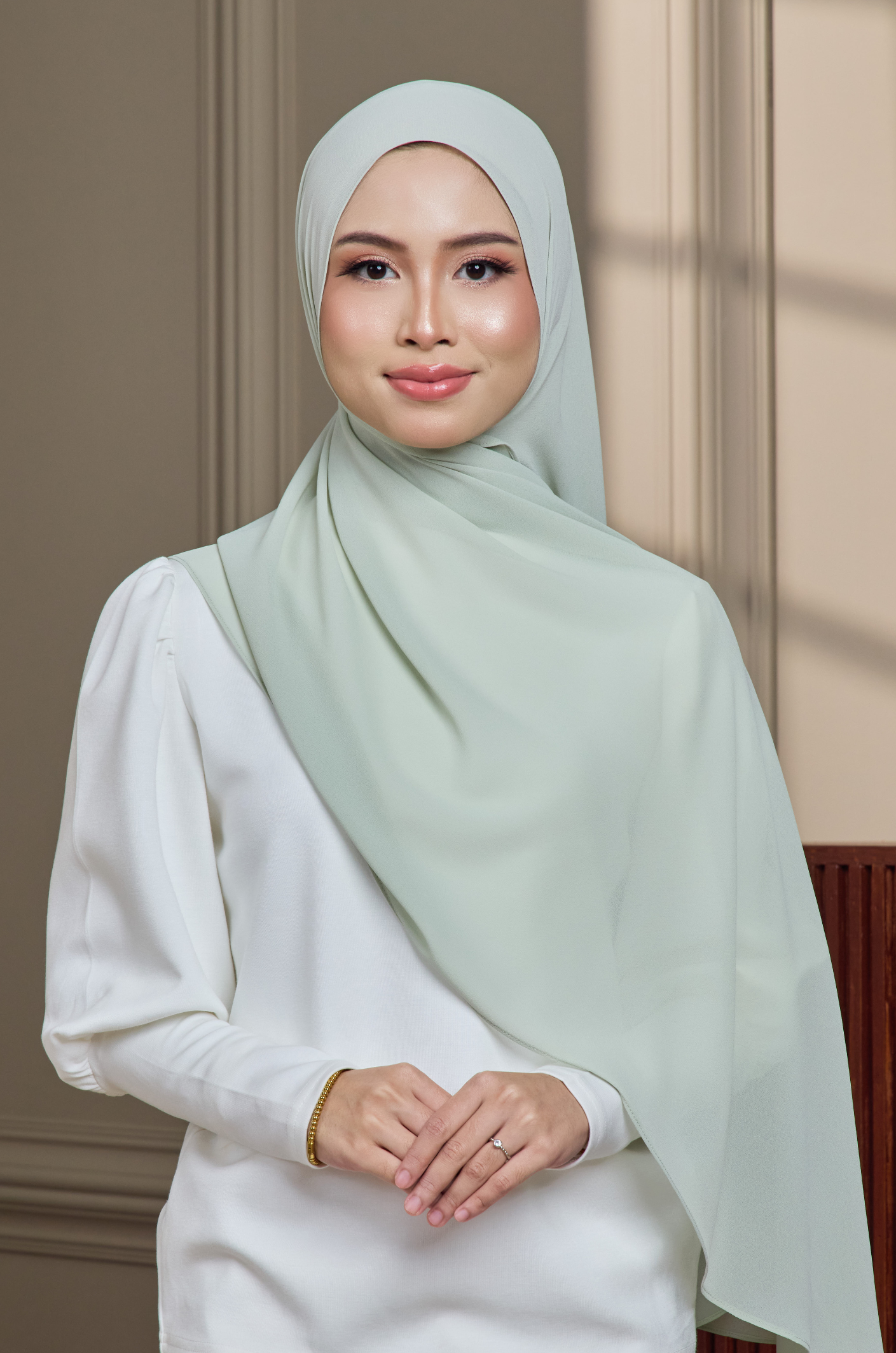 Leesa Shawl