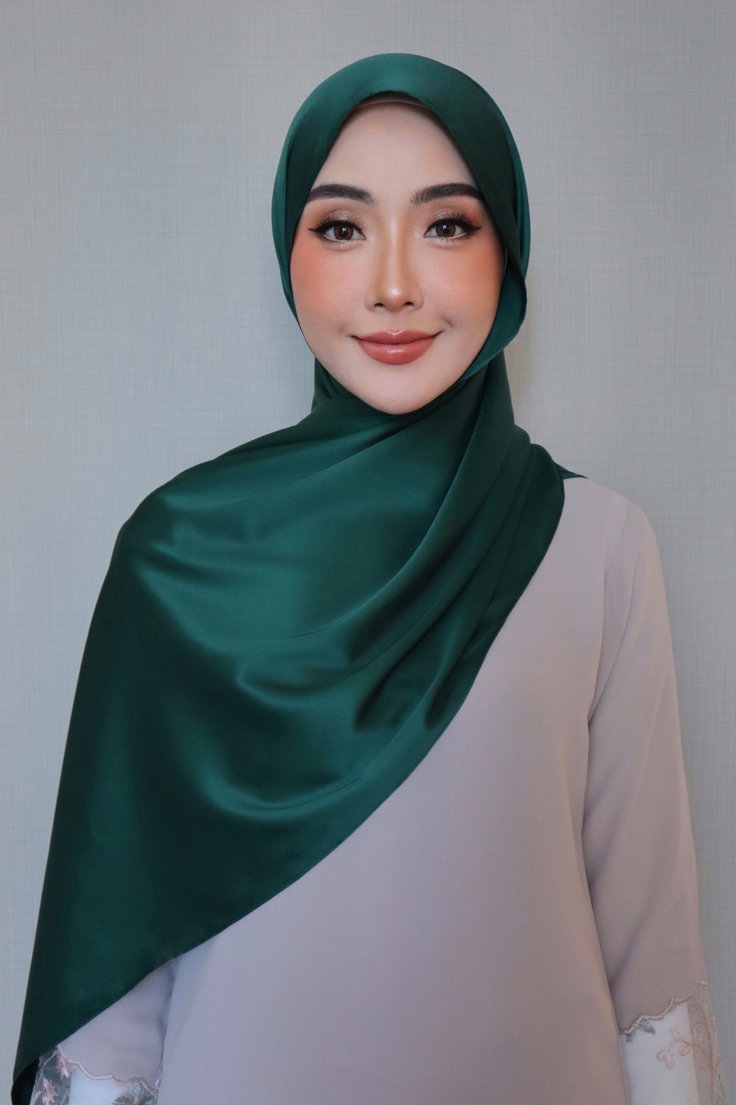 Royale Satin Shawl 2.0