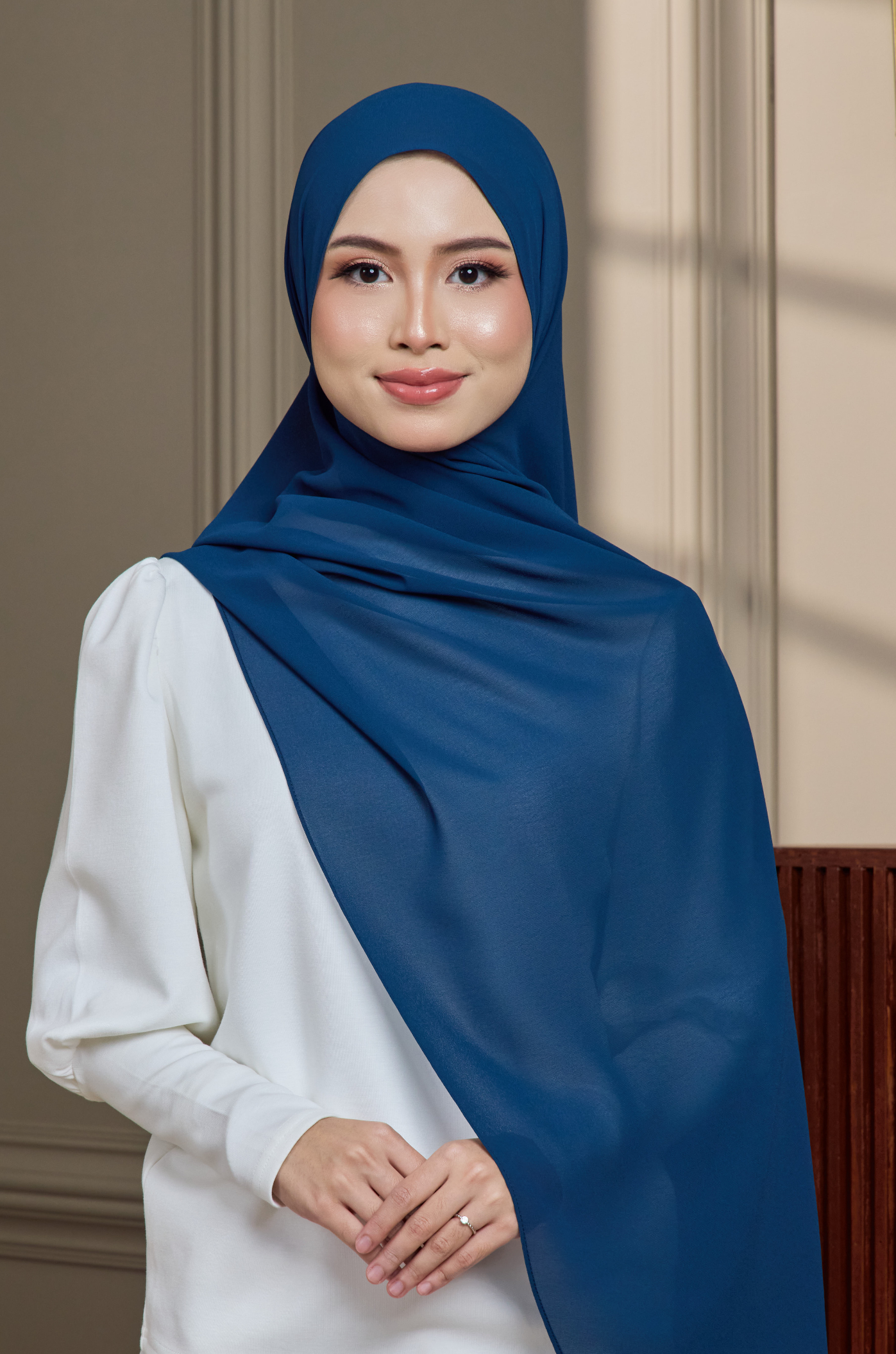 Leesa Shawl